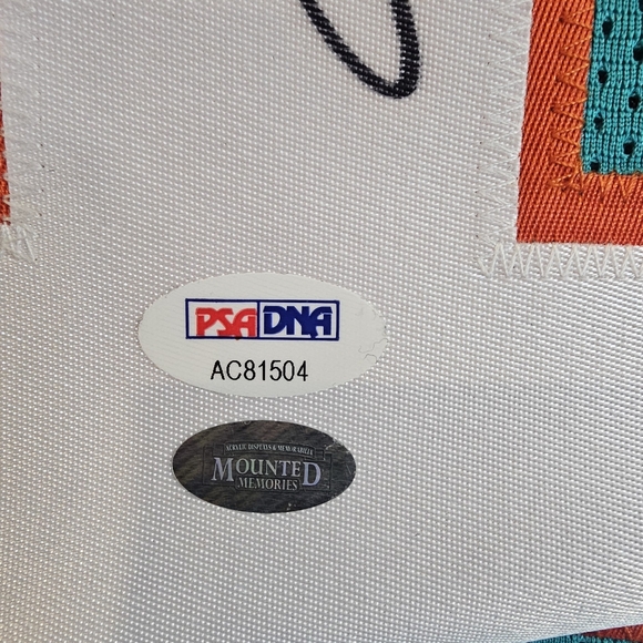 Dan Marino Autographed Jersey - Picture 4 of 4